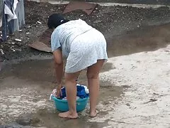 La MILF ebano Katt si porno di vecchie unisce agli adolescenti in un trio