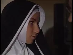 Procace ragazza asiatica amatoriale ottiene Gallo mature nonne In manicotto peloso