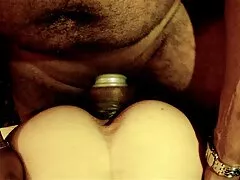 Dottore nonni porno che spia un paziente adolescente
